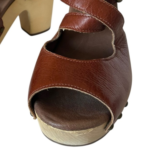 UGG NADIA STRAPPY BOHO WOODEN PLATFORM HEELS SIZE 9 - Picture 16 of 16